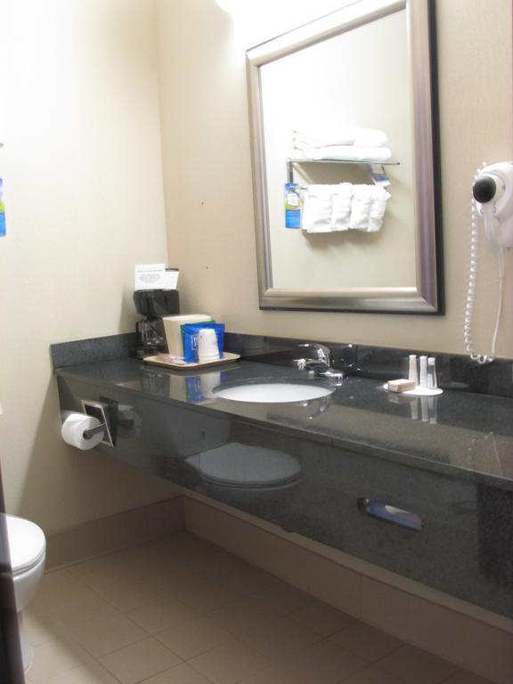 Baymont By Wyndham Hotel